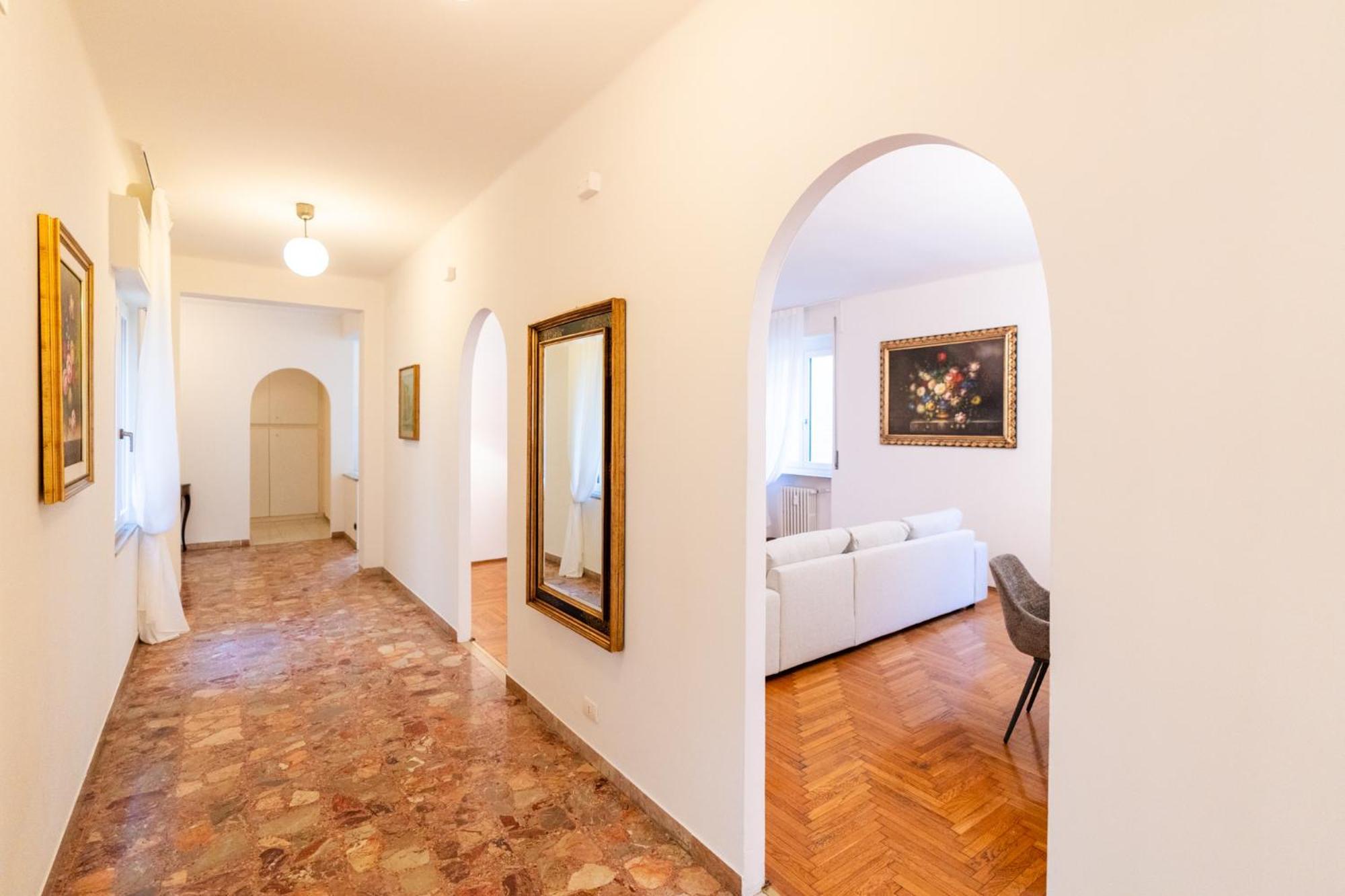Domus Verona - Elegante Residenza Con Affaccio Su Porta Leoni Habitación foto