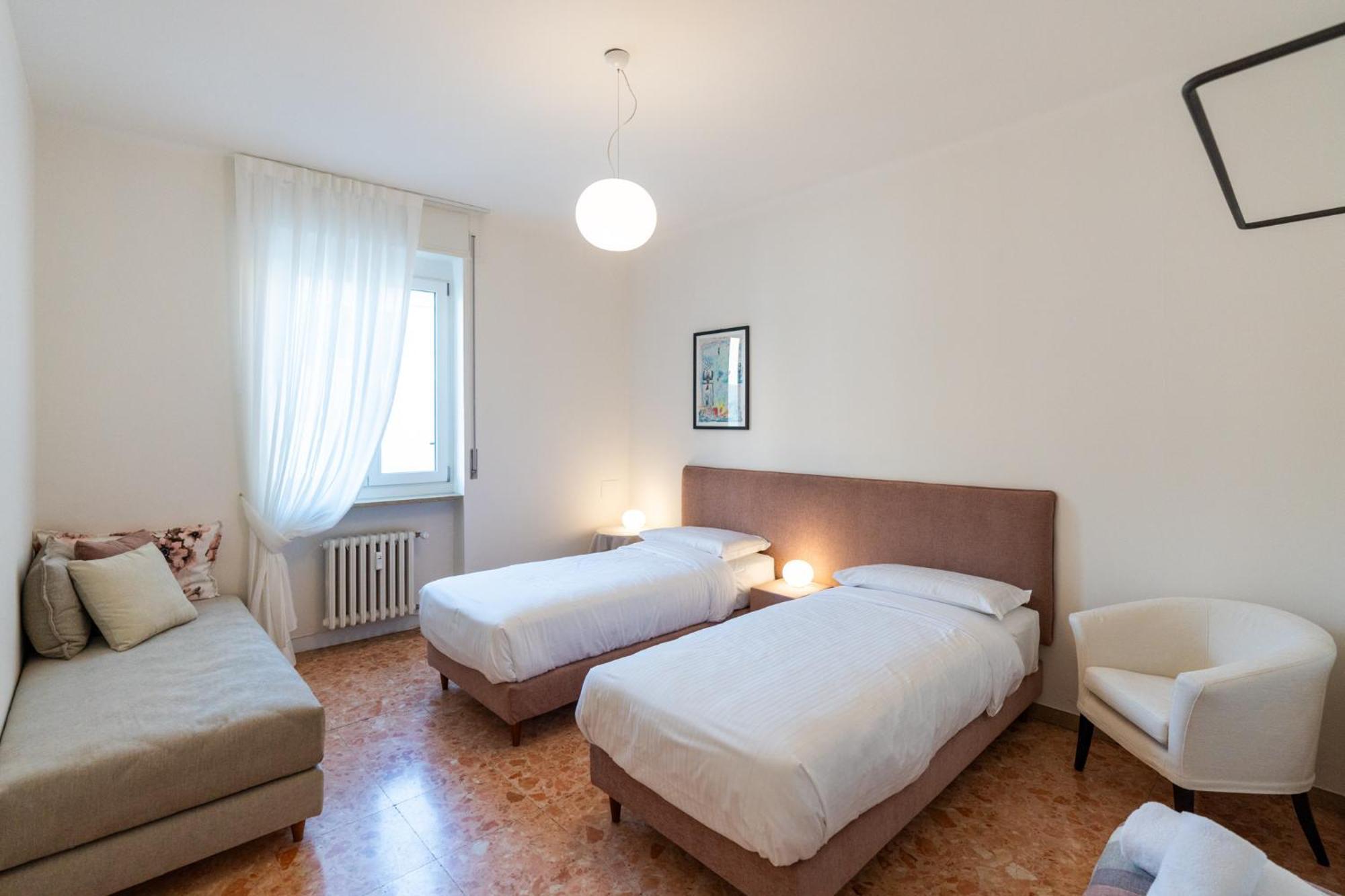 Domus Verona - Elegante Residenza Con Affaccio Su Porta Leoni Habitación foto